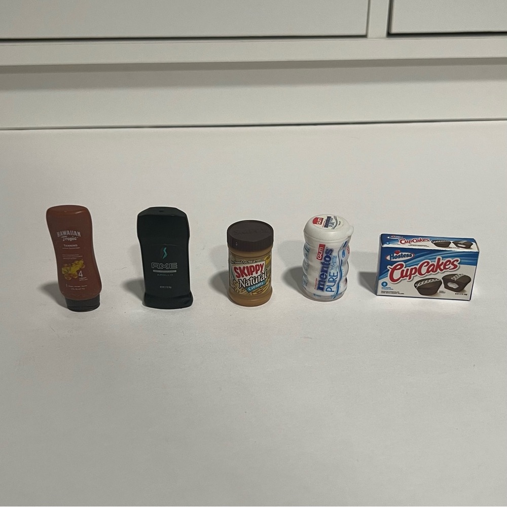 Mini Brands (41 pieces)
